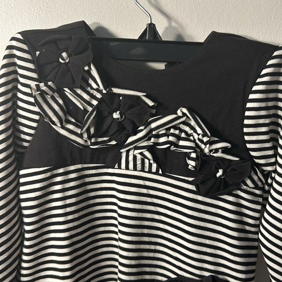 Isobella & Chloe Top NWT - Picture 2 of 6